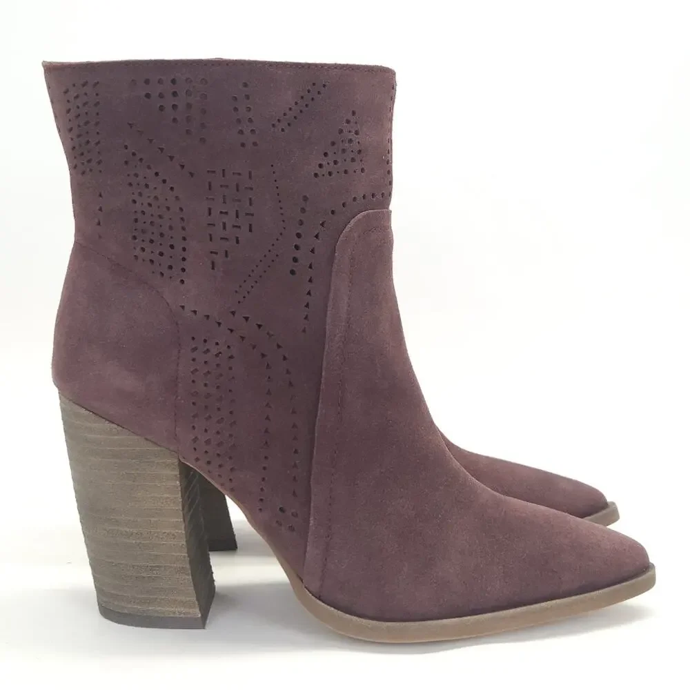 Vince Camuto Ankle Bootie 7.5 Block Heel Burgundy Suede Boho Winter Work 3.5
